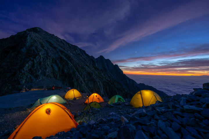 tent on top of the mountain