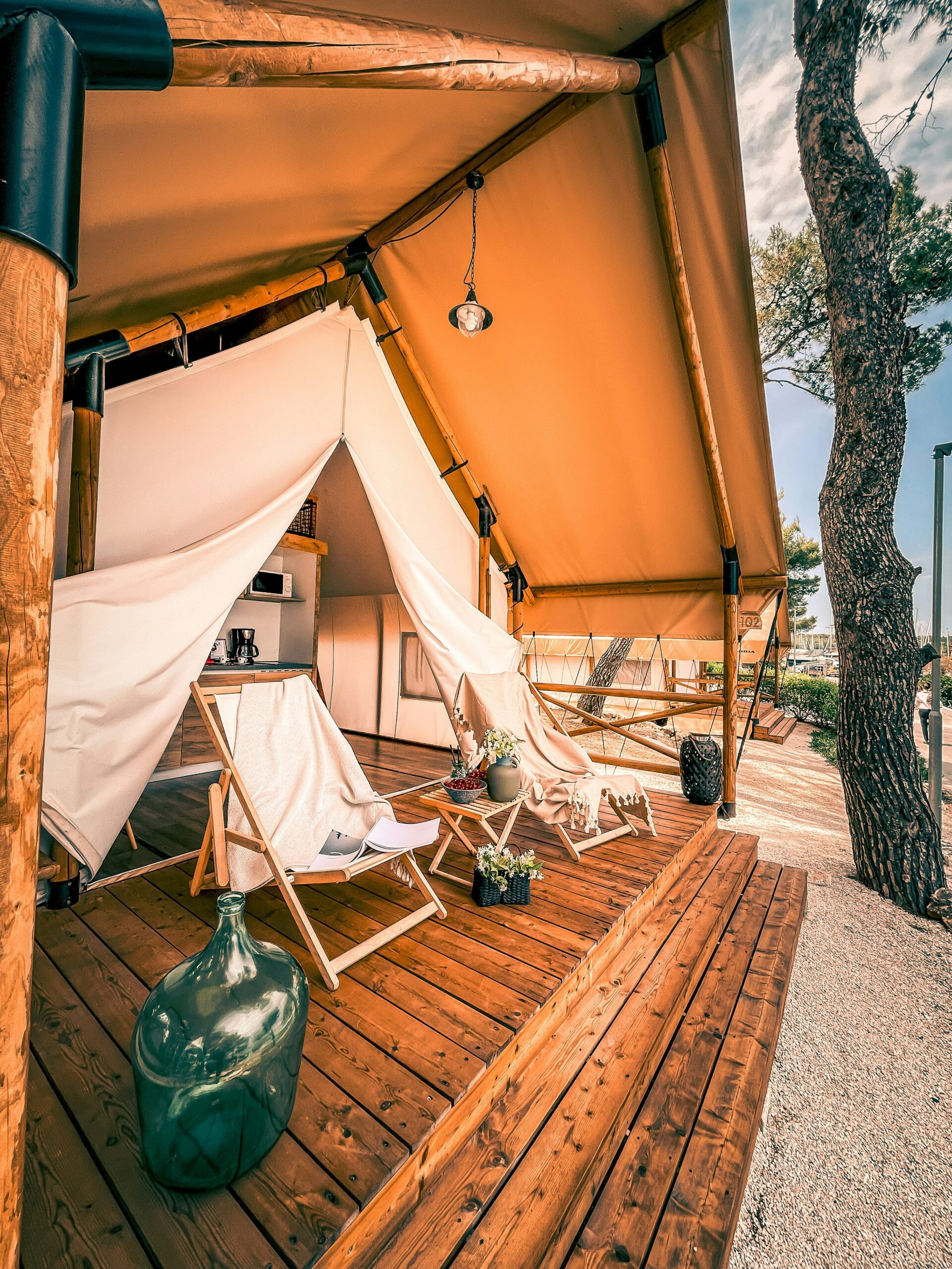 How To Go Glamping And Is It Expensive? 7
